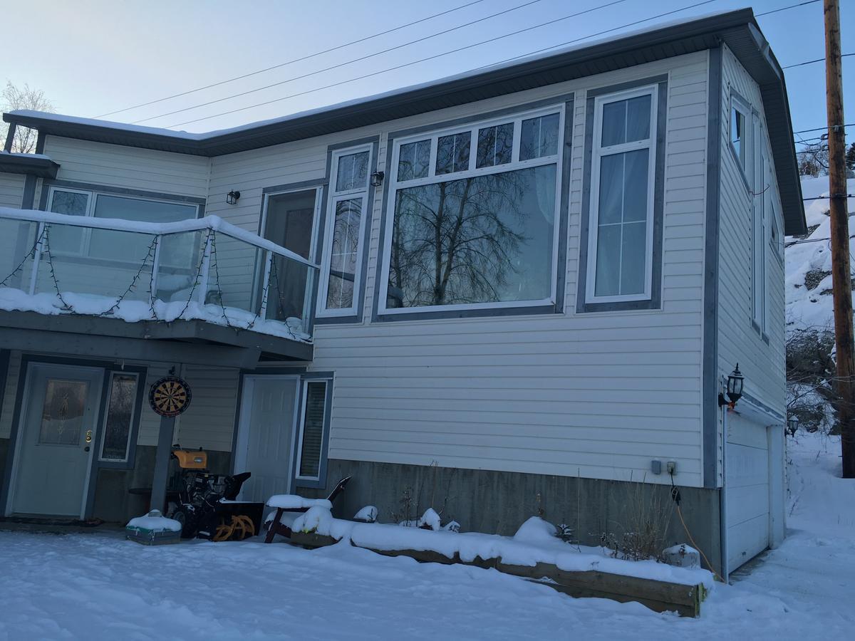 Bed and Breakfast Mabuhay Lakeside Manor Yellowknife Exteriér fotografie