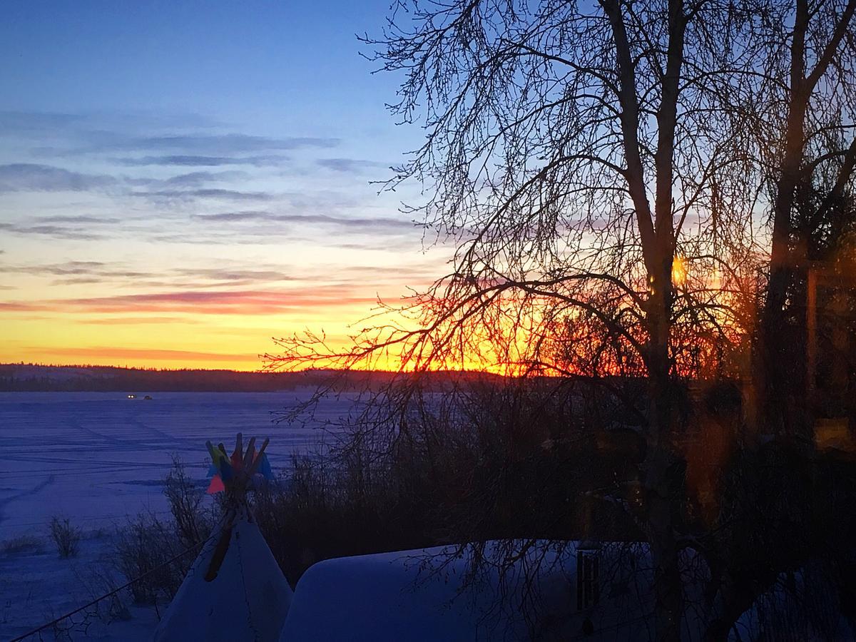Bed and Breakfast Mabuhay Lakeside Manor Yellowknife Exteriér fotografie