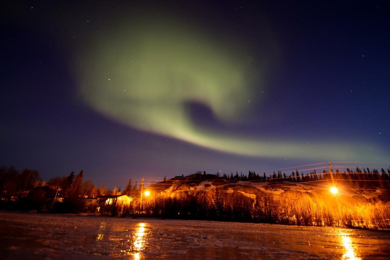 Bed and Breakfast Mabuhay Lakeside Manor Yellowknife Exteriér fotografie