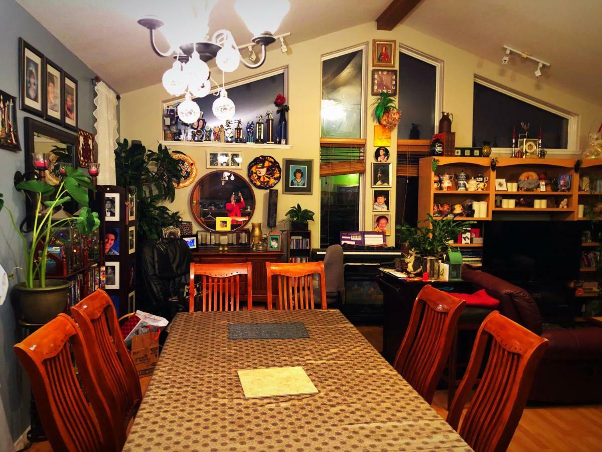 Bed and Breakfast Mabuhay Lakeside Manor Yellowknife Exteriér fotografie